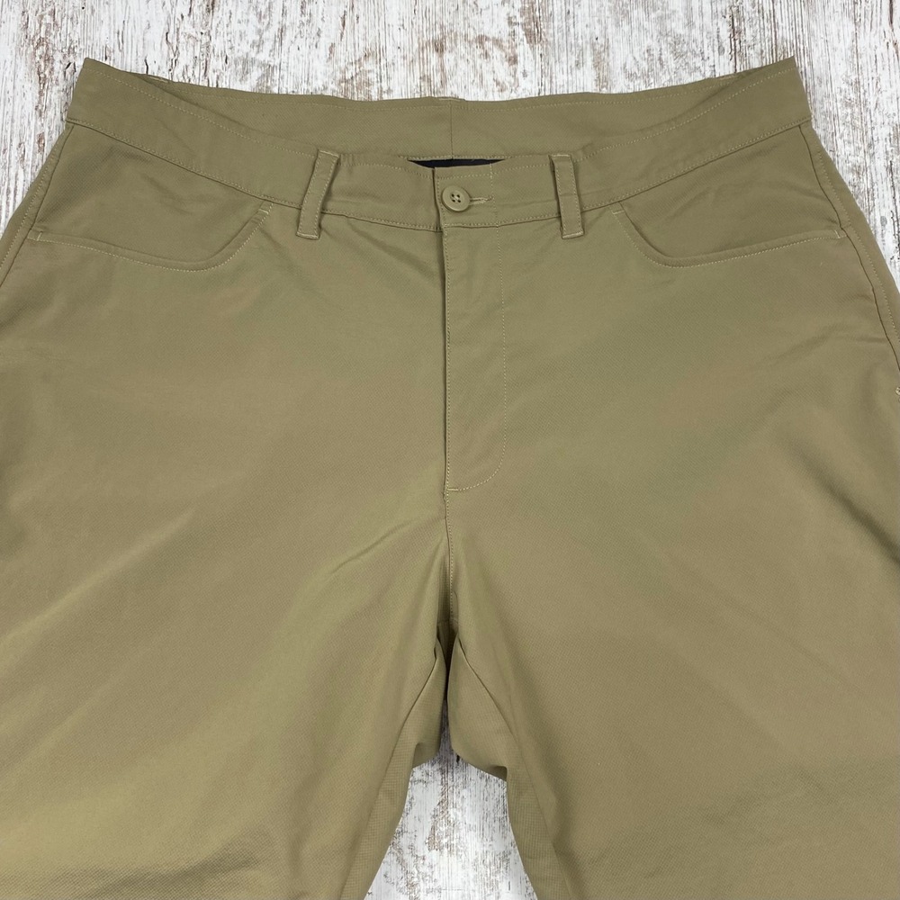 Under Armour Tech Golf Pants Mens 38x30 Khaki Loose Golfcore Performance - Picture 2 of 16